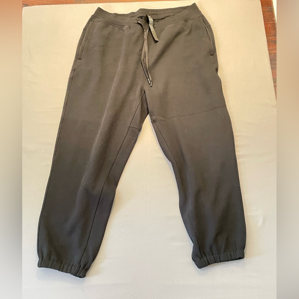 Lululemon Black Jogger Sweatpants – XL – Back Zip Pocket – Athleisure